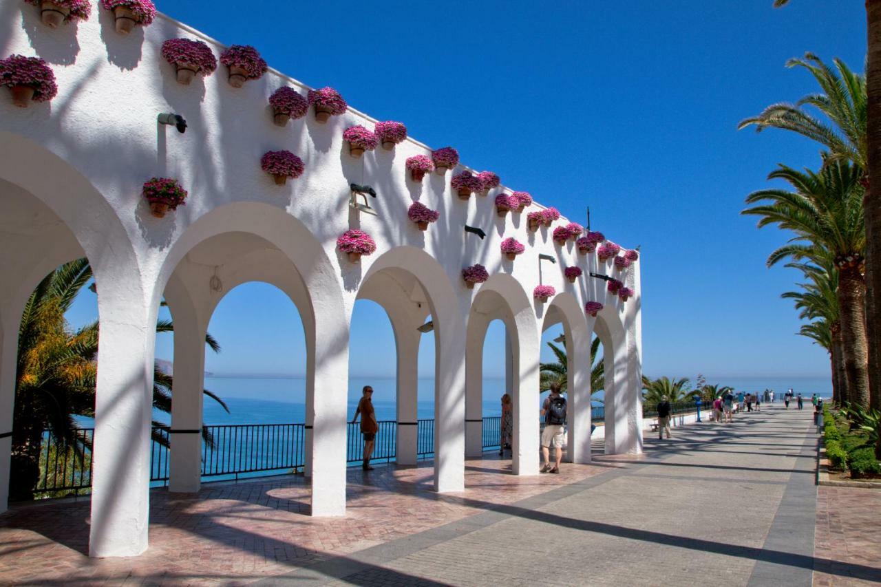 Apartamentos Mombasa 2 planta Nerja Bagian luar foto